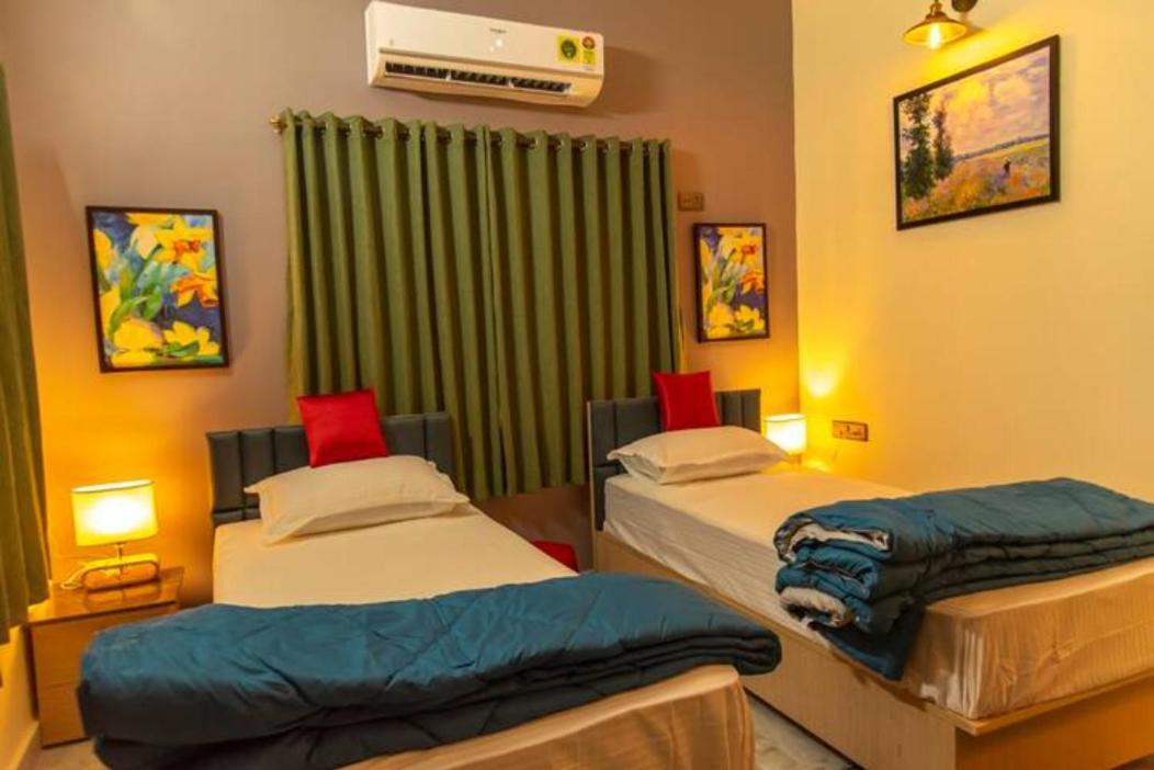 J's Nest Hotel *
